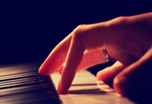 蜂鸟竞技官网：狄龙14中5得16分5板1助1断1帽 末节5中0&关键罚球2中1.